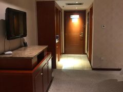 -爱时特套房酒店(会展中心远洋城店)