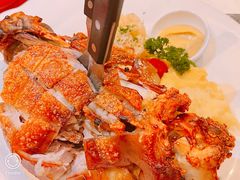 德式烤猪肘配酸菜土豆泥-申德勒加油站西餐厅(日坛路总店)