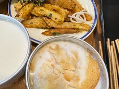 -云阿蛮云南生烫牛肉米线(奉贤路店)