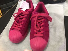 -爱革·奢品·鞋包·衣物·家居(金桥国际商业广场店)