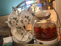 缤纷莓果茶-蜜桃花开·中西融合菜E&W(南长街店)