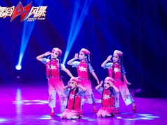 -西安小天鹅艺术团(曲江Alice店)