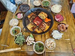 -正南齊北重庆老火锅(光华村直营店)
