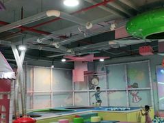 -星舰梦航(广百广场荔胜店)