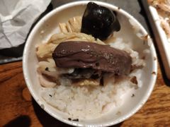-辣尚瘾·烤鱼·新川菜(交大直营店)