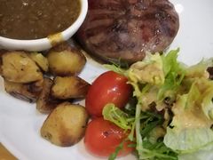 -斗牛士牛排餐厅(嘉里汇店)