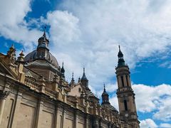 -皮拉尔圣母圣殿主教座堂