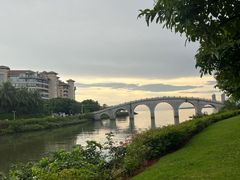 -万绿园