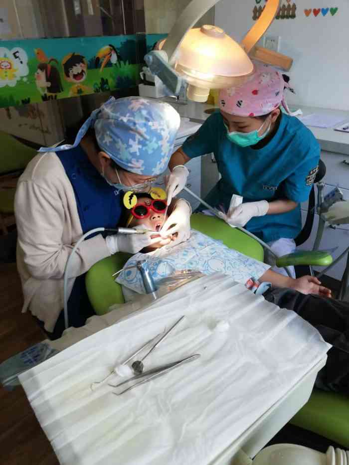 极橙儿童齿科(长江道c92门诊)-"辗转天津市各大儿童口腔医院,费尽周折