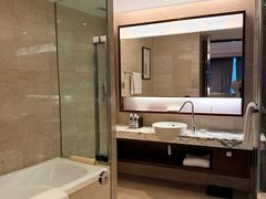 -上海龙之梦万丽酒店