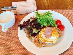 -松咖啡自助餐厅·松北香格里拉