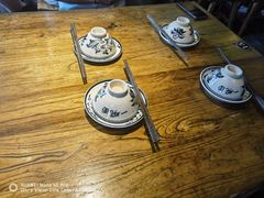 餐具摆设-何家一碗面(南大街店)