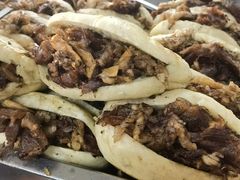 火烧夹肉-清真-戏楼王记牛肉面