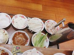 -沸炉重庆老火锅(军事博物馆店)