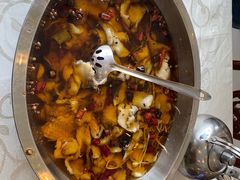 -鑫巴蜀小镇 · 水煮鱼专研店(玉桥店)