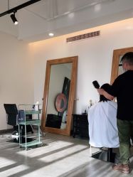 -C-18 SALON