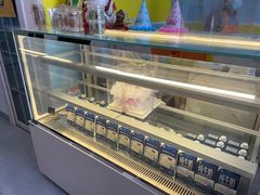 面包甜点陈列柜-悟空叔叔蛋糕定制·DIY(德思勤店)