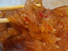 海蜇皮-铭聚章鱼土笋冻(松柏店)