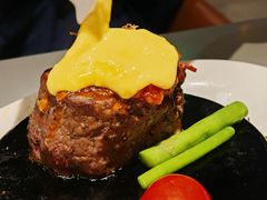 瀑布芝士菲力厚牛排伊比利亚火腿-西堤厚牛排(国瑞店)