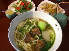 面馆-三亚亚龙湾雅高铂尔曼别墅度假酒店