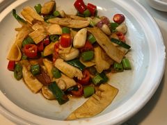 -姜君·千岛湖鱼头馆(浦东大道店)