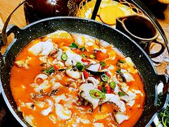 -老滇山寨•云南特色菜•地方菜•民族风情歌舞表演(金碧店)