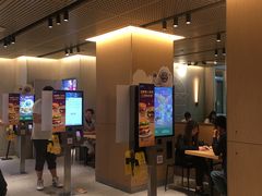 门面-麦当劳(龙阳路店)