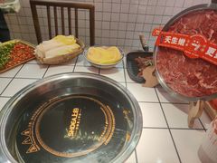 -热火朝天鲜切牛肉火锅(南强街巷店)