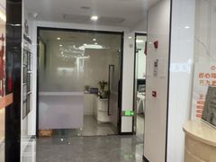 -武汉仁爱口腔(光谷店)