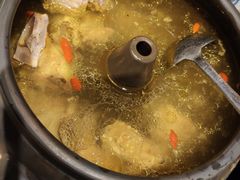 -云海肴·汽锅鸡·云南菜(天山百盛优客店)