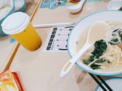 -灵芝妹子海鲜米线(凯德和平广场店)
