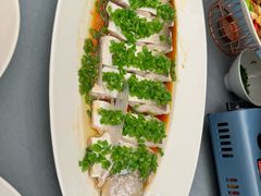 -忆江南·临江鱼馆