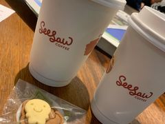 姜饼人丝绒拿铁-Seesaw Coffee(上海尚悦湾店)