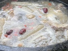 -墨脱石锅椰子鸡•海鲜糟粕醋(榆亚路店)