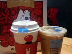 -瑞幸咖啡(新华百货宁阳广场店)