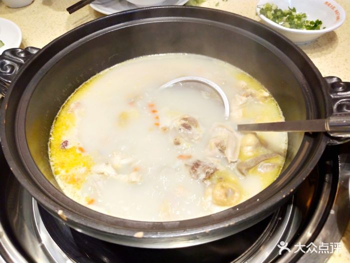 煲大王老砂锅猪肚鸡(泊富生活中心店)图片