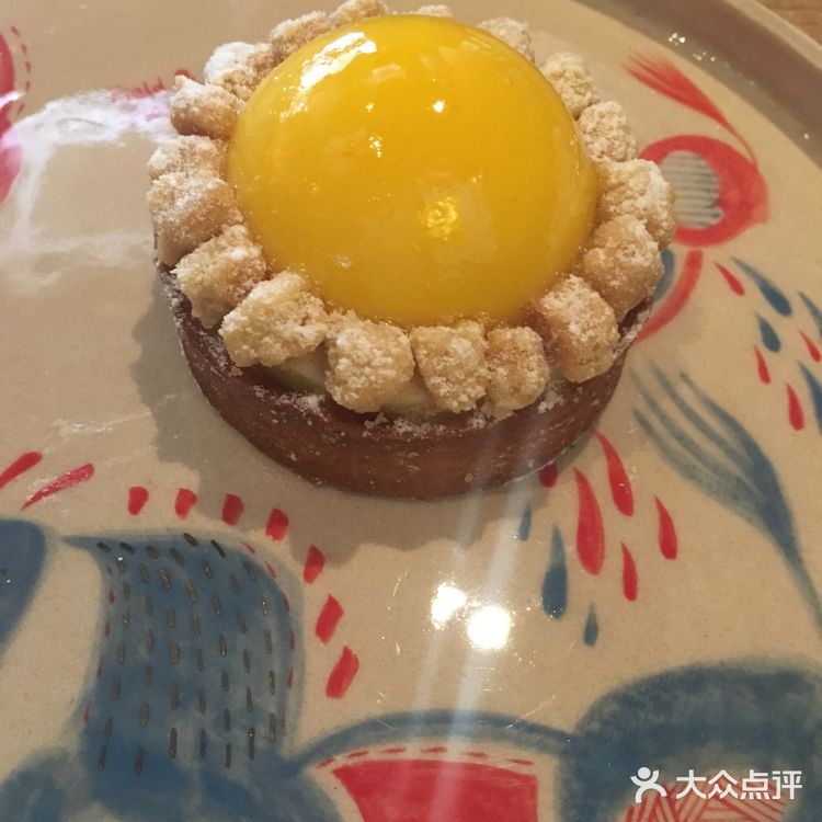 没解冻好. 我尝了下外层 椰奶味道很浓