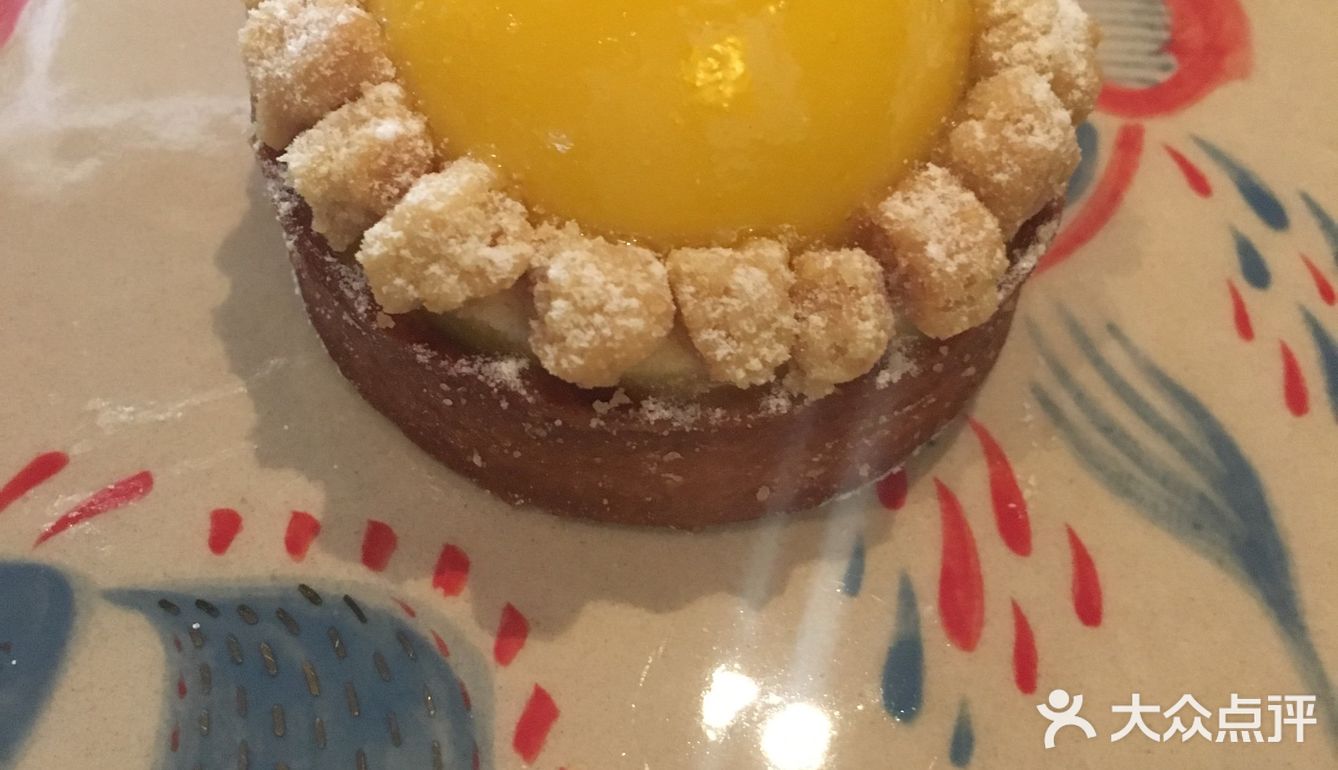 没解冻好. 我尝了下外层 椰奶味道很浓