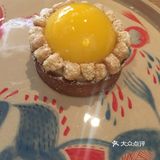 没解冻好. 我尝了下外层 椰奶味道很浓