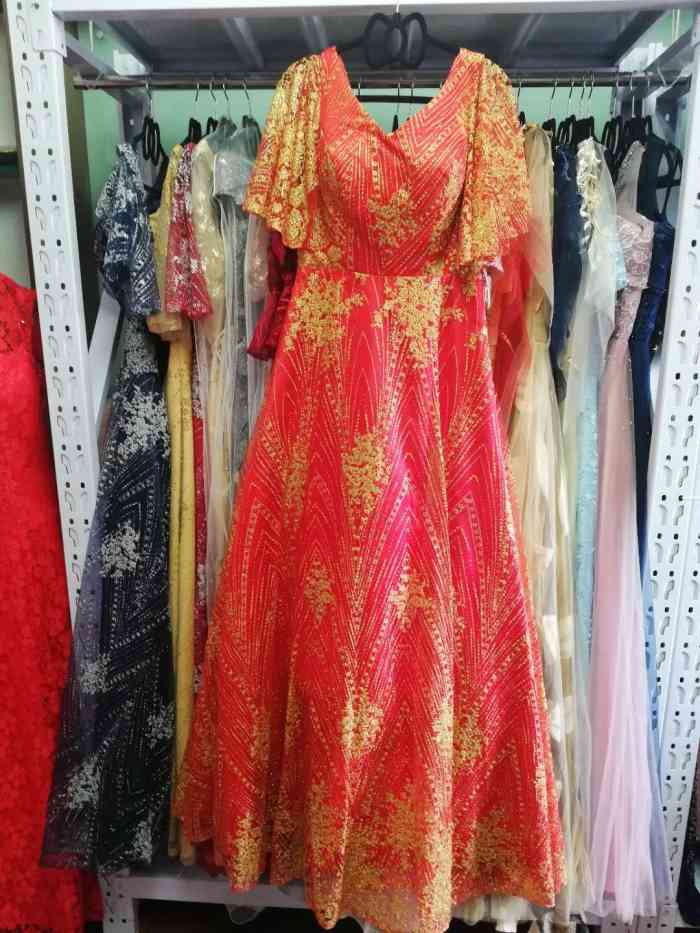 蓝精灵演出服装租赁定制-"公司年会需要租演出服.搜了一下,附近评价.