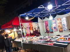 -吴山路夜市