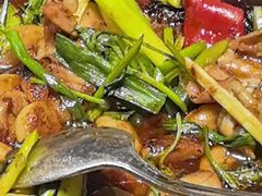 -八府香鸭·啫啫煲(华山路店)