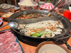 -周小明火锅(黑金冠社区店)