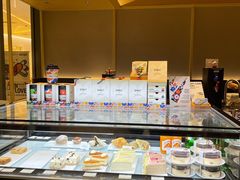 面包甜点陈列柜-Seesaw Coffee(苏州中心店)