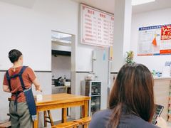-何记酿皮店(西流湾店)