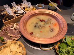 -阿婆情腊排骨火锅·野生菌季(古城旗舰店)