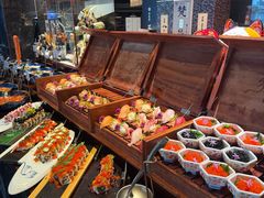 -雍容荟帝王蟹活龙虾展台自助(IFS黑金店)