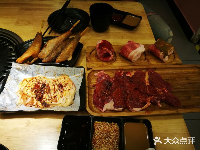 有家·烤肉(荣业大街店)贼香鸡腿图片
