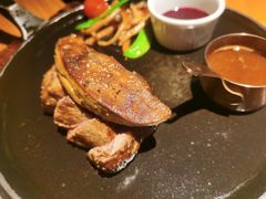 新西兰菲力牛排配法国鹅肝-Arpanda阿潘答餐厅(郎园店)