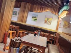 大堂-亮亮面馆(经六路店)